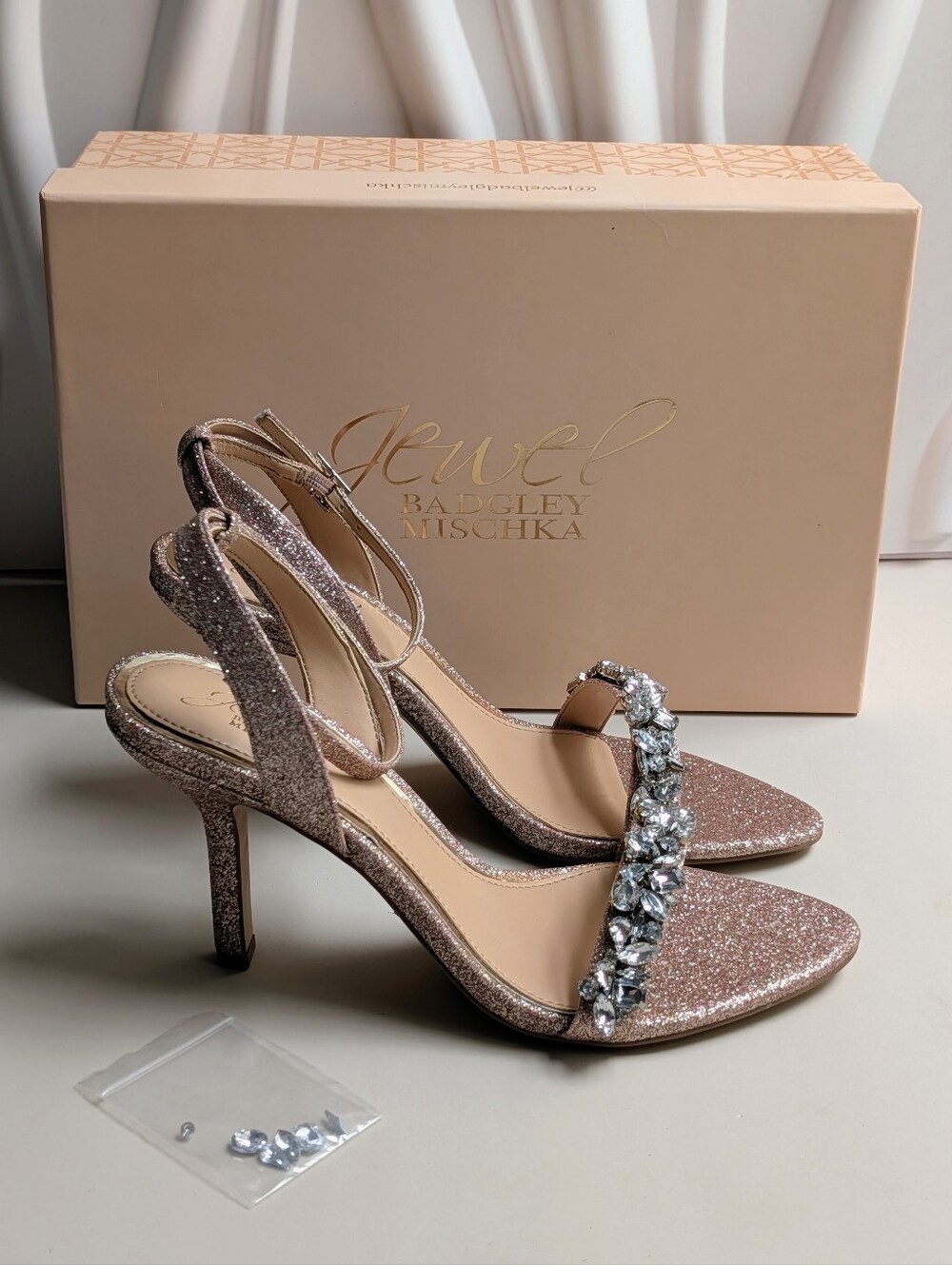 Jewel Badgley Mischka Ojai Crystal Rose Gold Glitter Heels 7.5 NIB